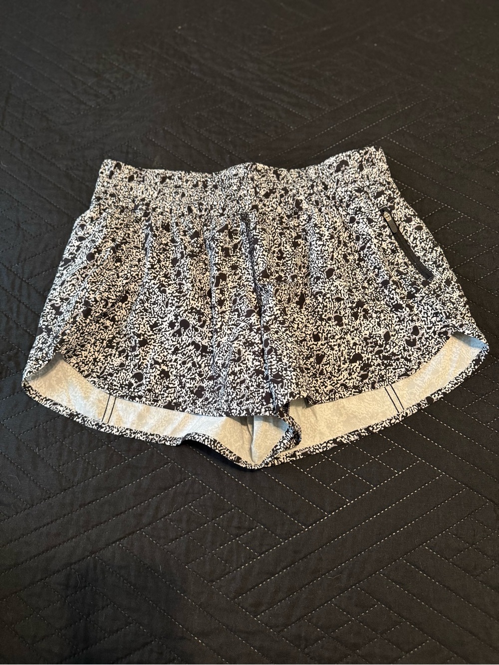 lululemon athletica Tracker Low-Rise Lined Short 4"